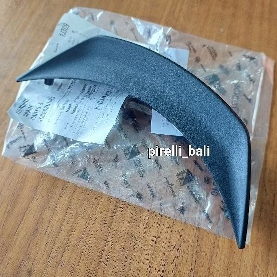 Jual Topi Vespa Sprint 2024 2025 Lis Spedo Original Piaggio Minishield ...