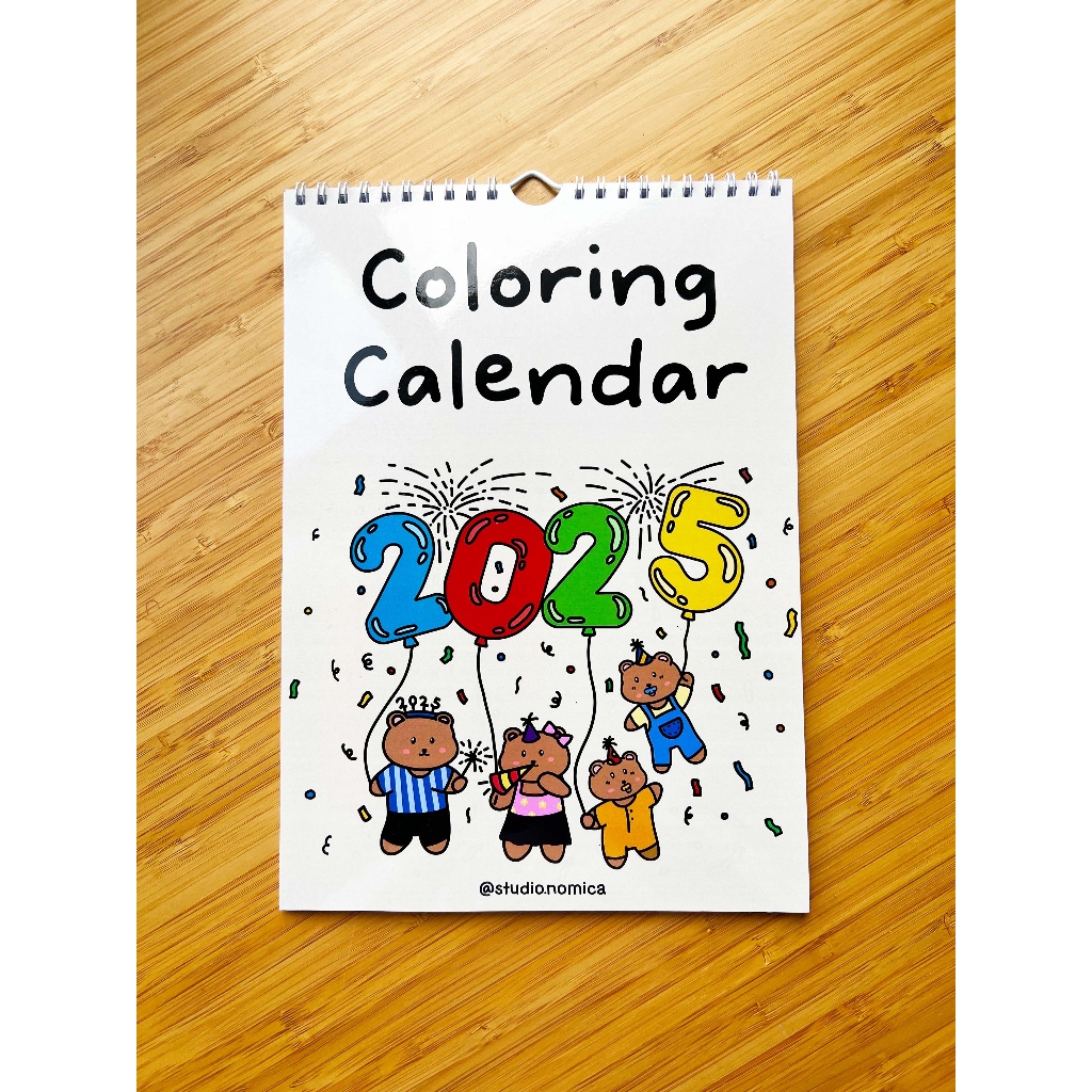 Jual Studio Nomica Coloring Calendar 2025 Book | Shopee Indonesia