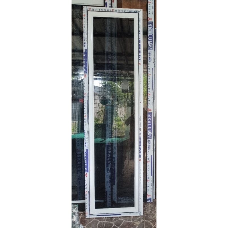 Jendela aluminiun L50 x T 200 3 inci tersedia  putih coklat hitam kaca 5 mm lengkap