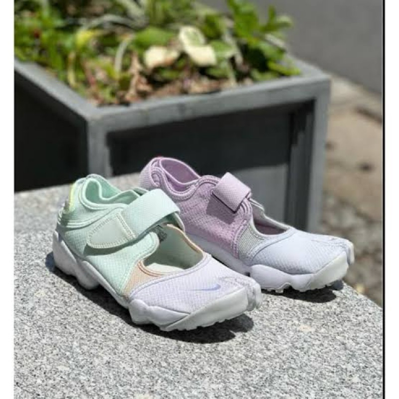 jual sepatu nike air rift original
