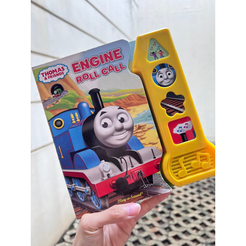 Jual BUKU CERITA ANAK THOMAS. three little pigs book PRELOVED | Shopee ...