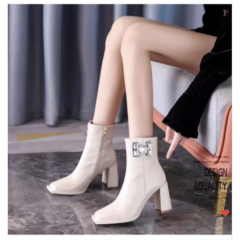 Jual Sepatu Boots Wanita Hak Tebal Tinggi Elegan Kulit Glossy Aksen ...
