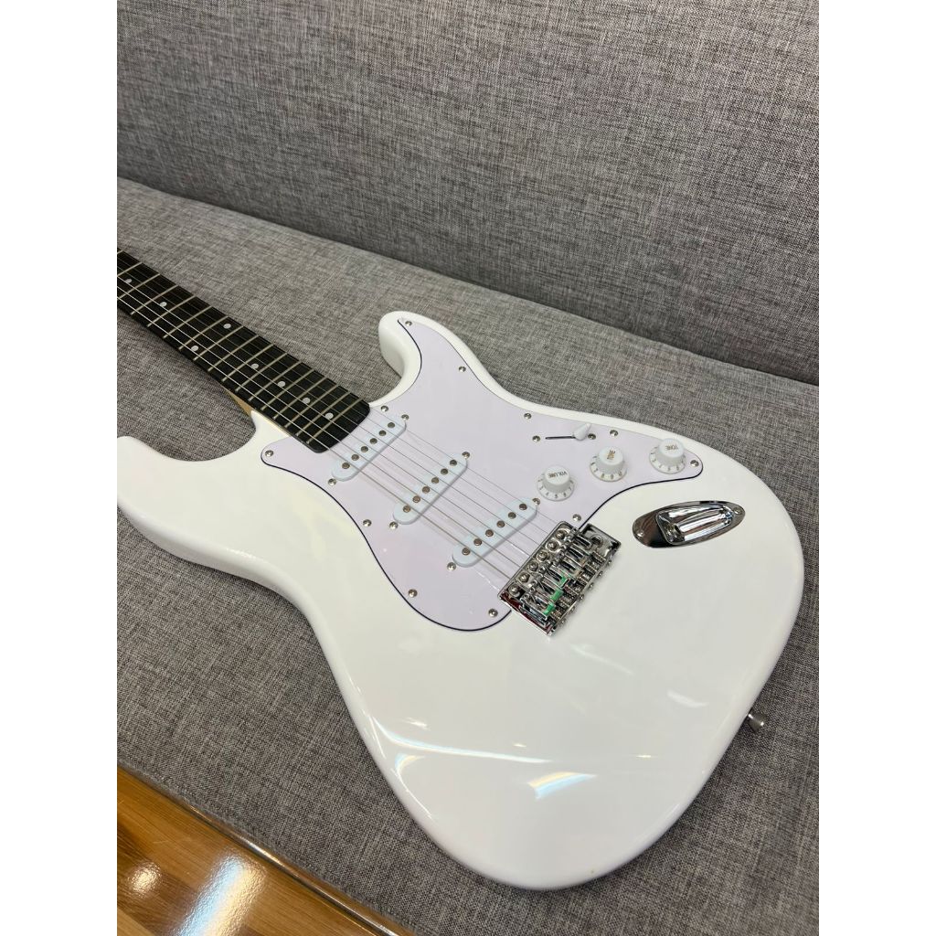 Jual Stinger SST10 / SST 10 Stratocaster Gitar Elektrik ORIGINAL ...