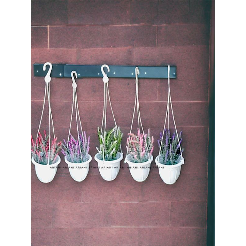Jual RANGKAIAN BUNGA RUMPUT DENGAN POT PLASTIK RANTAI | Shopee Indonesia