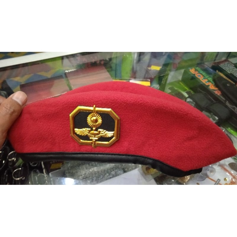 Jual baret camel merah PIN HW Emblem kokam sal merah baret merah ...