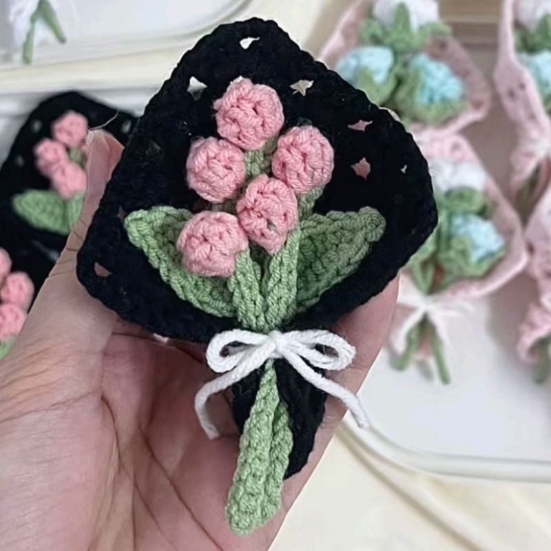 Jual Crochet Mini Flower Bouquet Keychain | Gantungan Kunci Buket Bunga ...