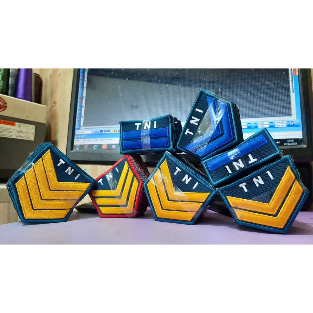 Jual ATRIBUT EMBLEM BADGE BREVET PANGKAT BINTARA PDH TNI AL | Shopee ...