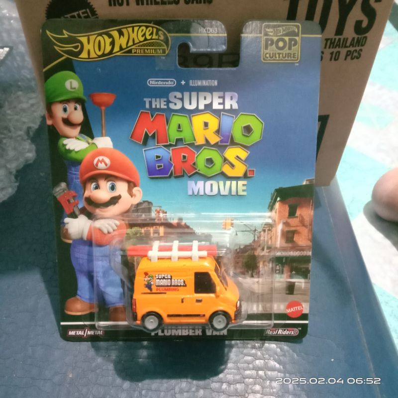 HOT WHEELS REAL rider super Mario bros movie plumber van EUR 13,95