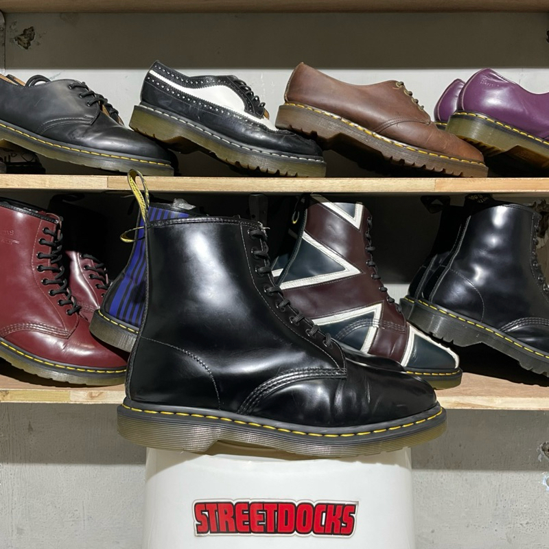 Jual Dr Martens 1460 black smooth docmart second original (size 43 ...