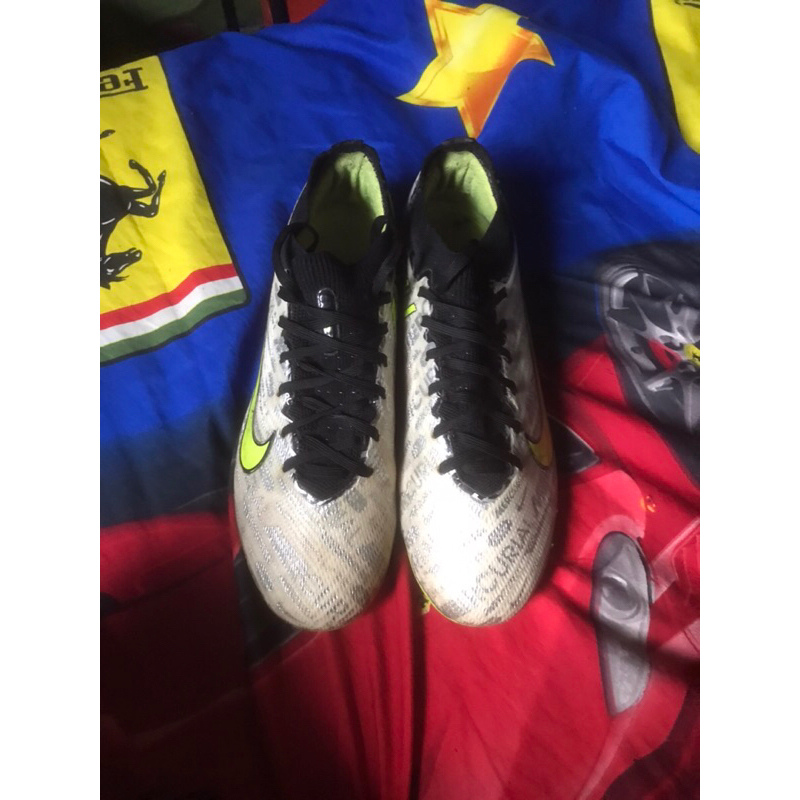 Jual Sepatu bola | Shopee Indonesia