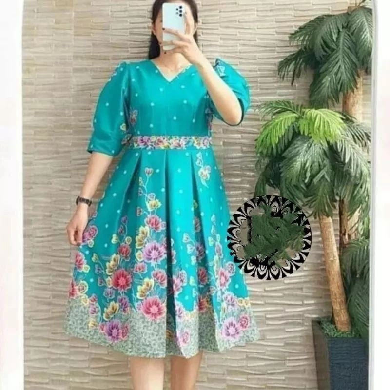 green emerald velvet dress Haru Pleated Batik Dress – Joli Pretty main image 0