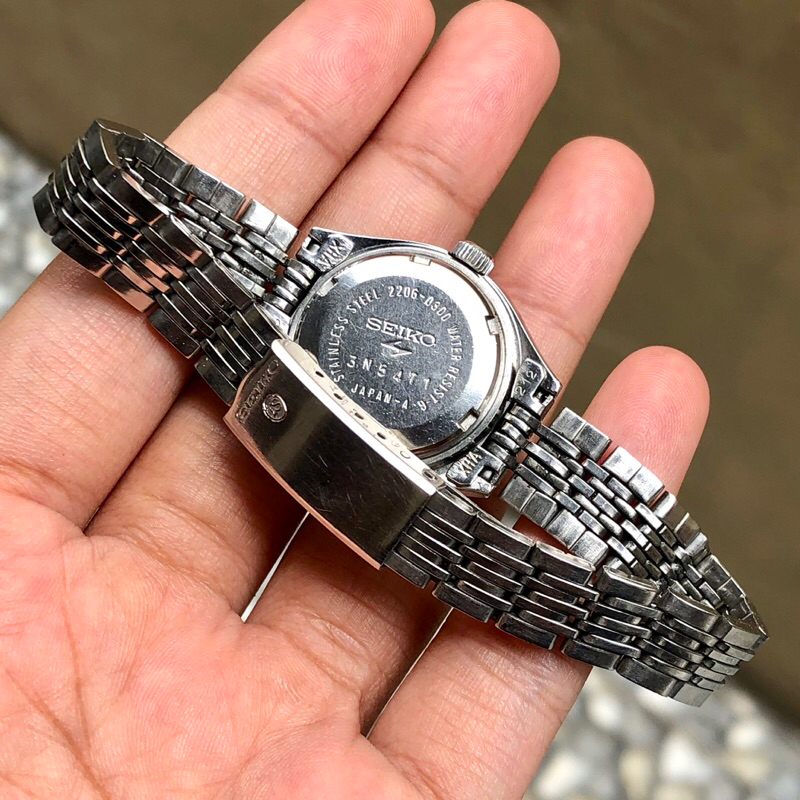 SEIKO 機械式 ヴィンテージ レディース腕時計 2206-0300 うっとうしい