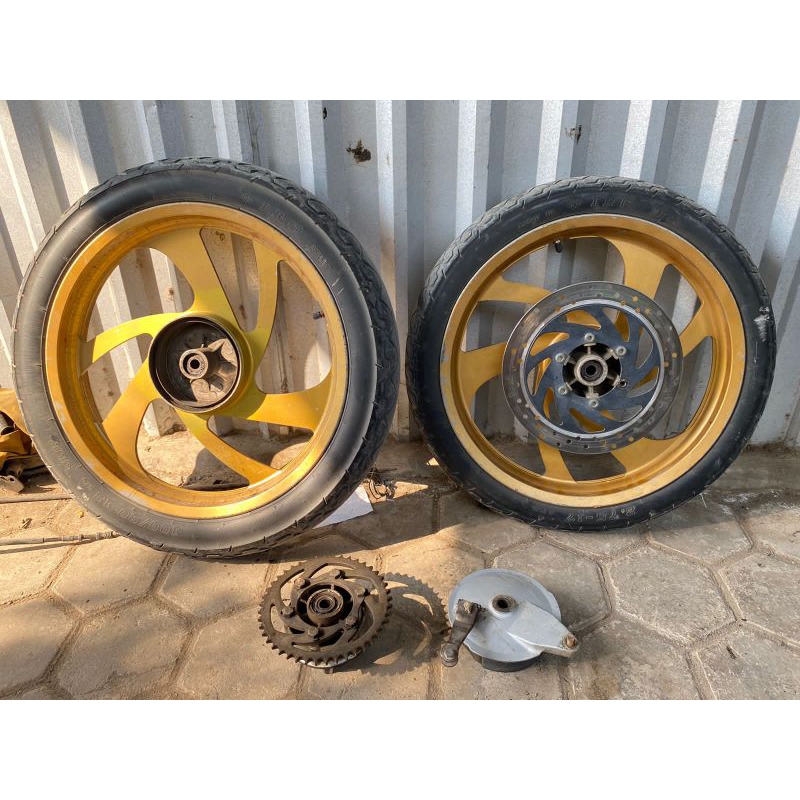 Jual velg racing ring 18 set ban | Shopee Indonesia