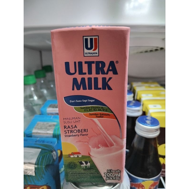Jual susu ultra milk rasa strawberry 200ml | Shopee Indonesia