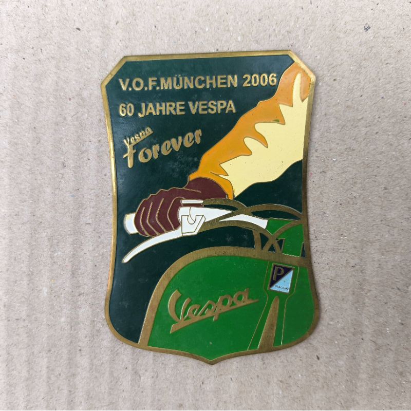 Jual vespa 60th anniversary forever badge emblem | Shopee Indonesia