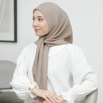 Hijab Pollycotton Hijab Square ( Pilihan Warna Lengkap )