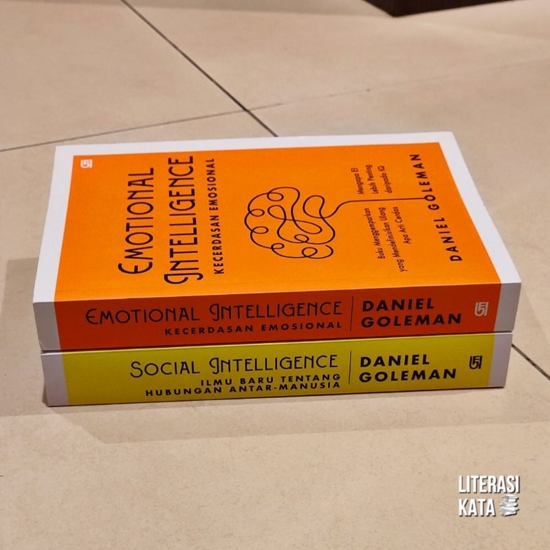 Jual Buku Emotional Intelligence Kecerdasan Emosional Daniel Goleman ...