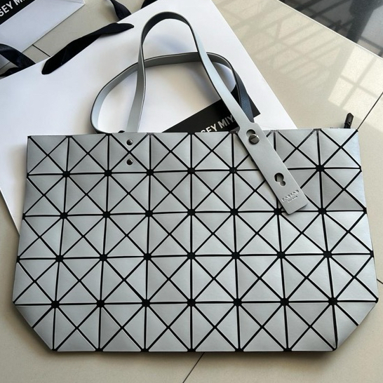 BAOBAO ISSEY MIYAKE 7-3（Pavilion KL - Introducing the Bao Bao 