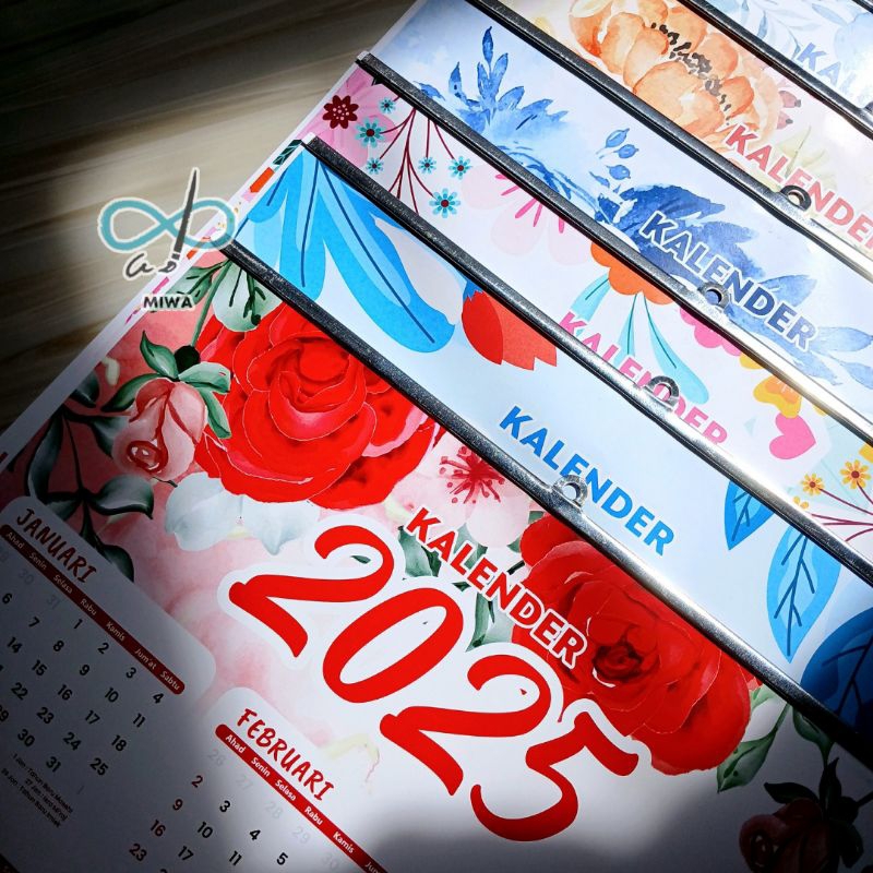 Jual Kalender Dinding 2025 Aesthetic Floral Unik dan Lucu Dekor ...