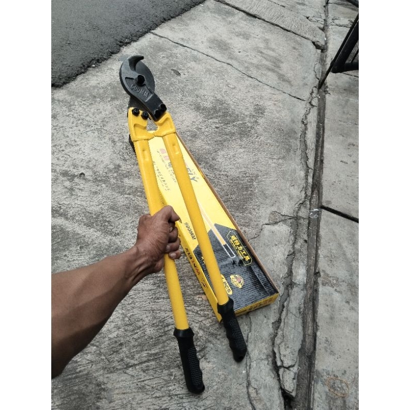 Jual Gunting kabel 24 in - cutter cable 24 inch - gunting potong kabel ...