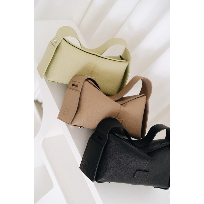 Jual LOUFEE IORA BAG (black, taupe, sage-green) | Tas Wanita | Tas ...