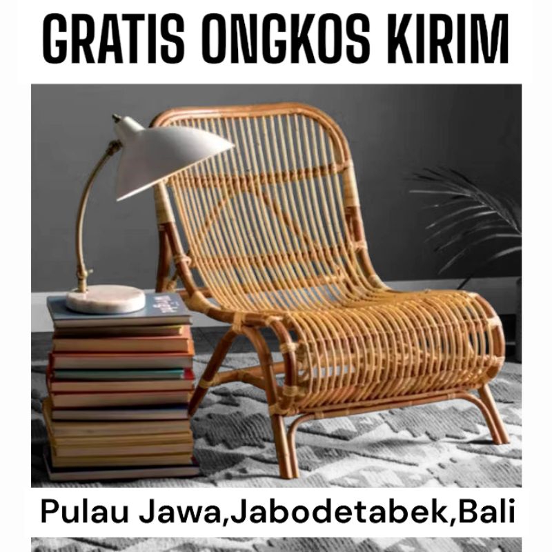 natural rattan lounge chair // rattan chair set complete with pillows and  table