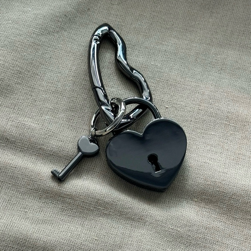 Jual Gantungan kunci tas |bag charm aesthetic | strap bag keychain ...
