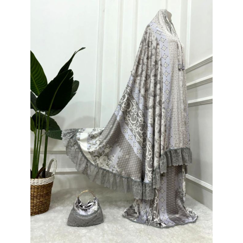Jual terbaru!! mukena Armany silk premium renda strict jumbo | Shopee ...