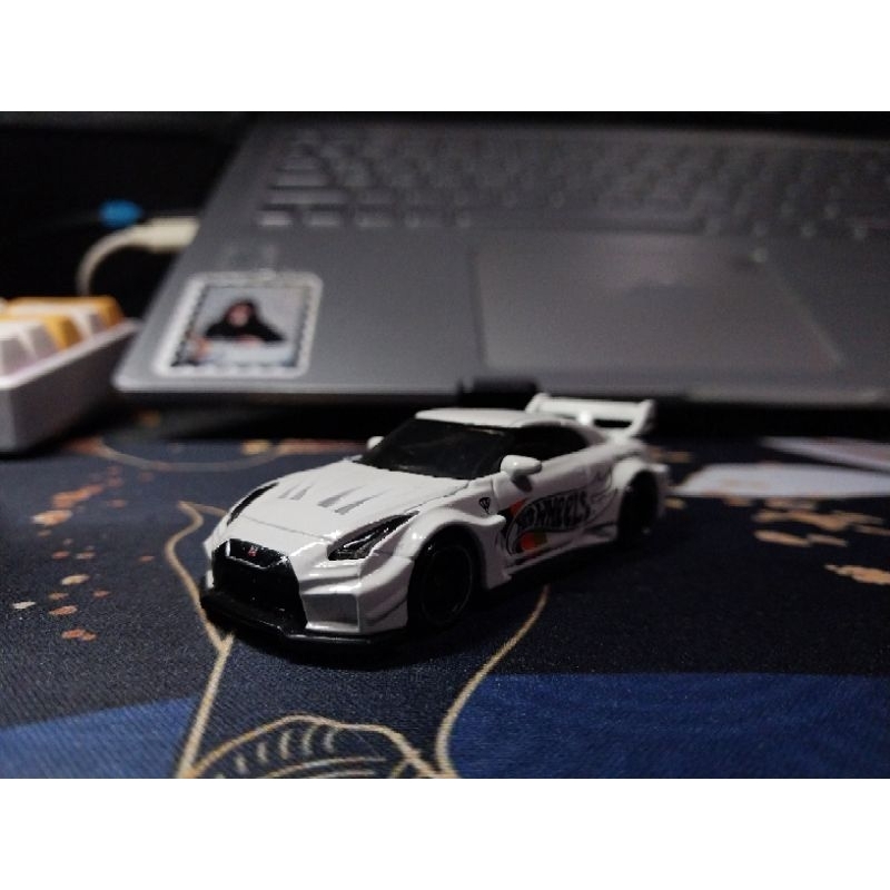 Jual Hot Wheels R35 LBWK Loose | Shopee Indonesia