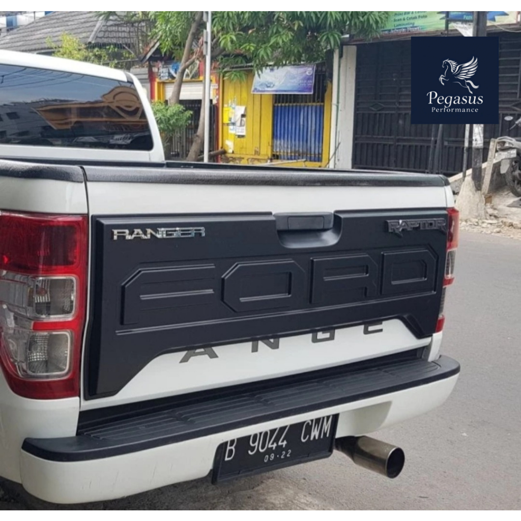 Jual Cover Belakang Rear Cover Ford Ranger T6 T7 T8 Raptor | Shopee ...