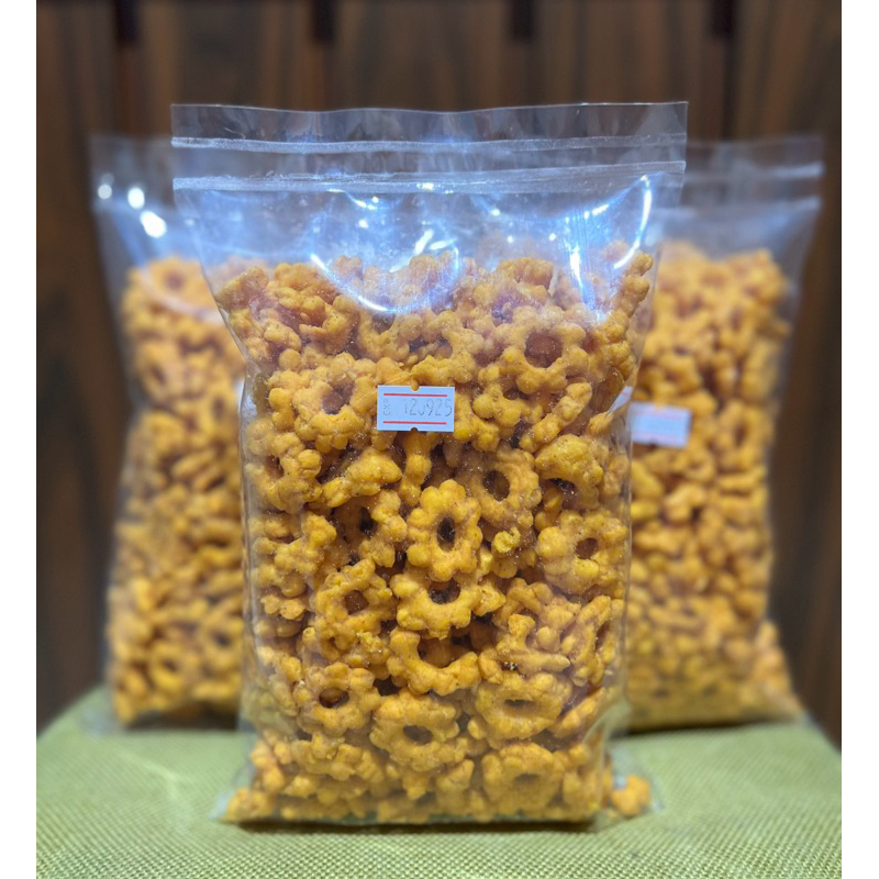 Jual PILUS RIBUT SAKURA AJISAN SNACK 250 GRAM | Shopee Indonesia
