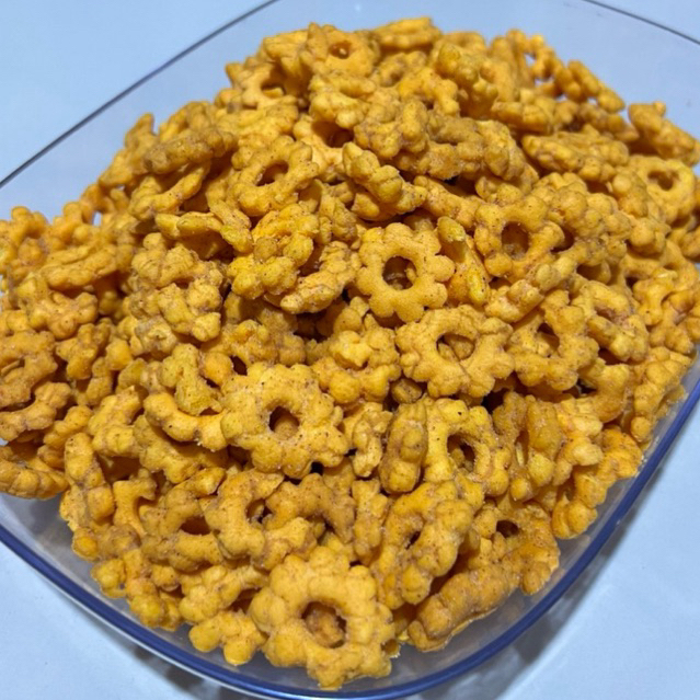Jual PILUS RIBUT SAKURA AJISAN SNACK 250 GRAM | Shopee Indonesia