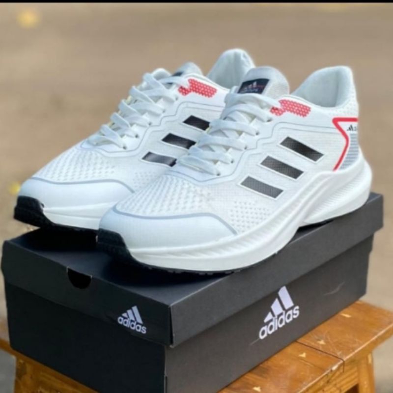 Sepatu Adidas ukuran bigsize jumbo 44 45 46 47 48 sepatu48 sepatu47  sepatu46 sepatu45 sepatu olahraga pria running lari ukuran besar