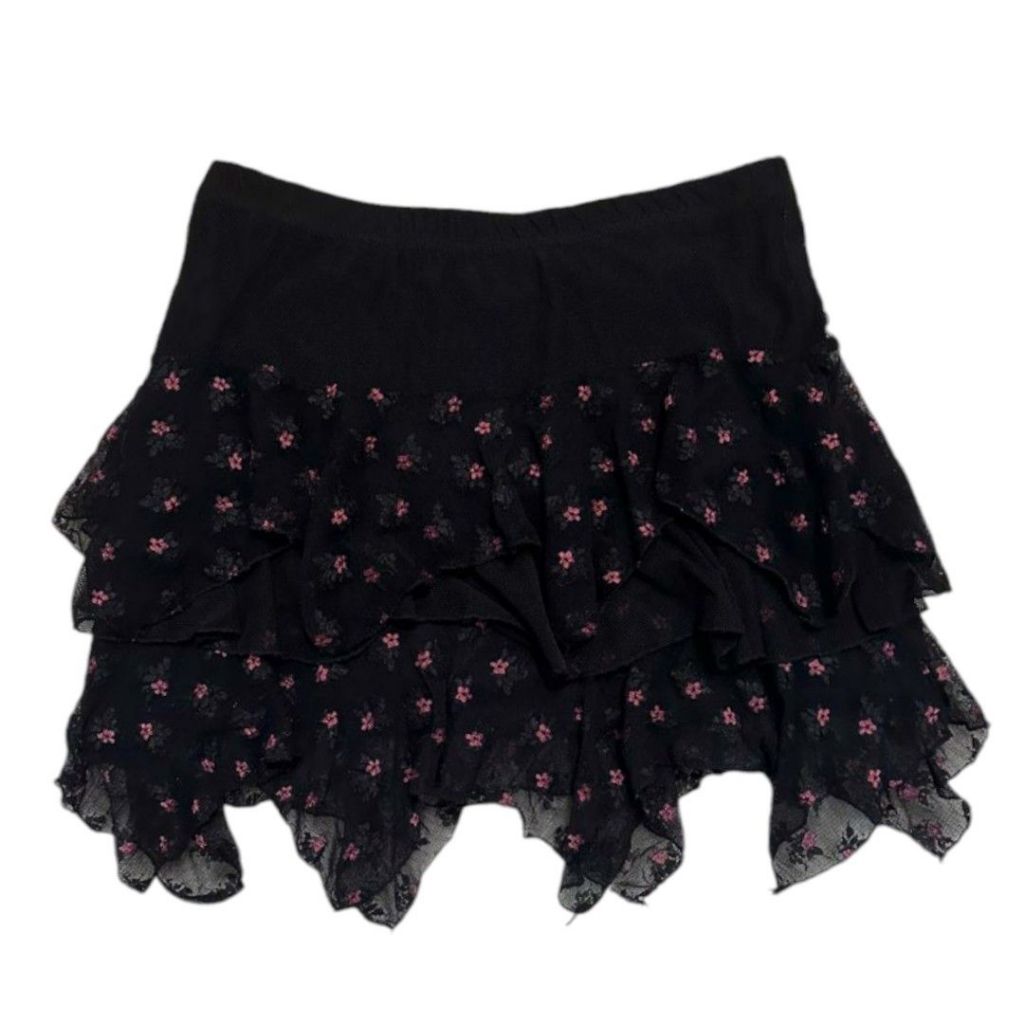 Jual Tiered Asymetrical Floral Ruffle Mini Skirt | Coquette y2k rampel ...