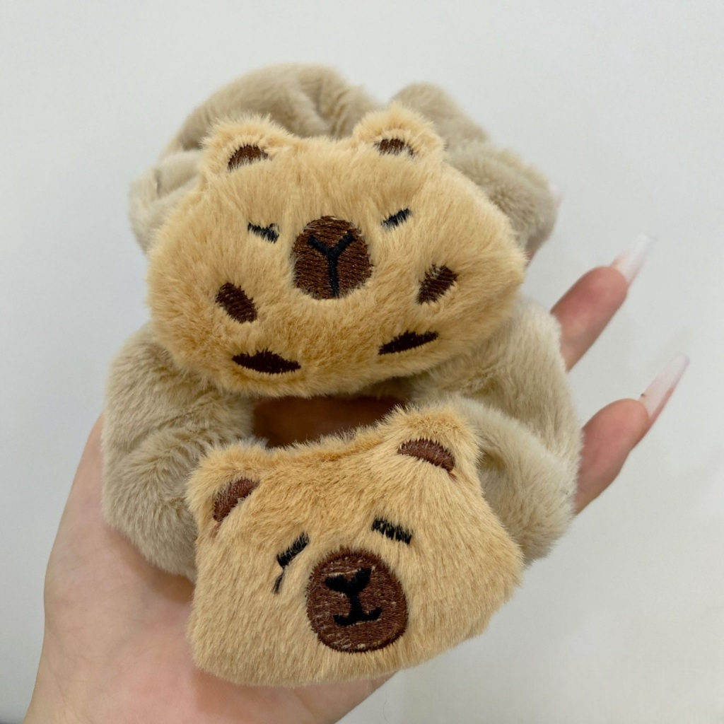 Jual Ikat Rambut Boneka Capy Bear Scrunchie Bulu Kawaii Capybara Plush ...