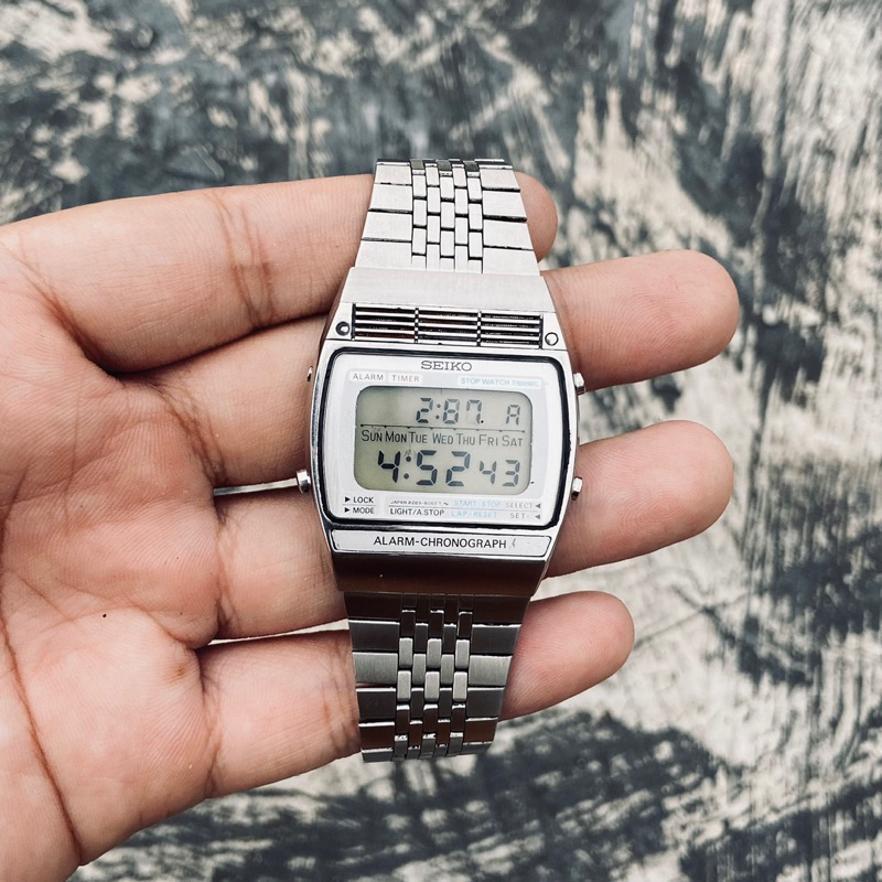 JAM VINTAGE SEIKO DIGITAL WATCH