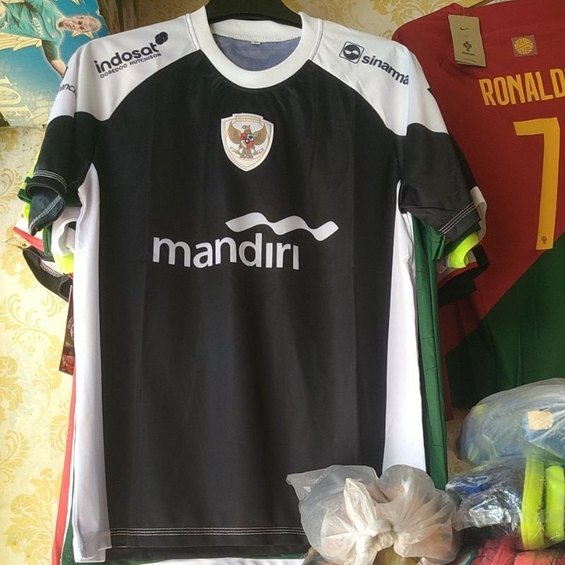 Jual Jersey Training Latihan Timnas Indonesia Hitam Terbaru | Shopee ...