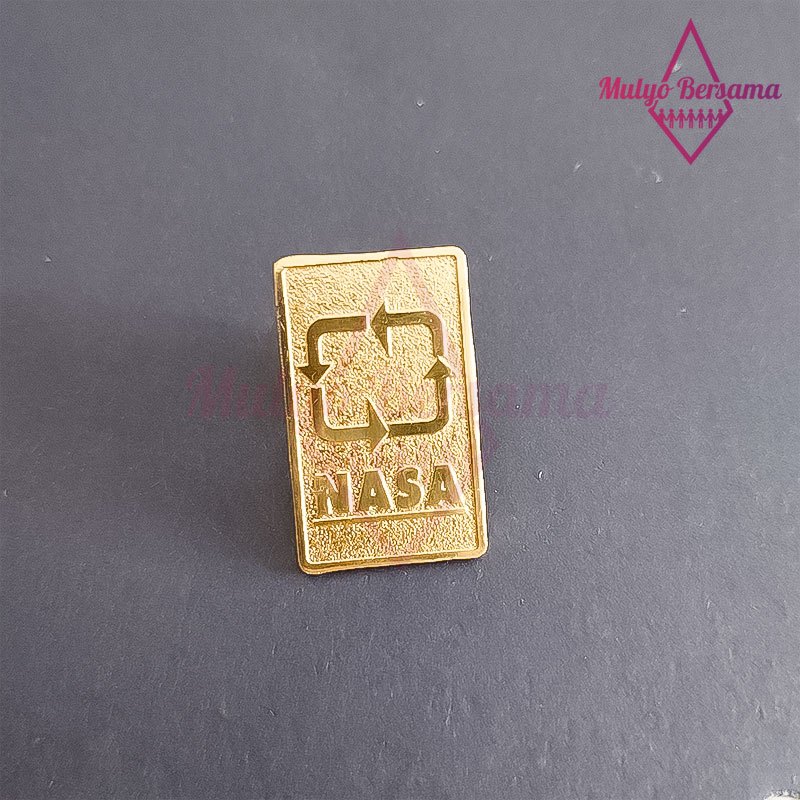 Jual Pin Nasa Kotak Pin Bros Logo Nasa Pin Bros Nasa Warna Gold - Mulyo ...