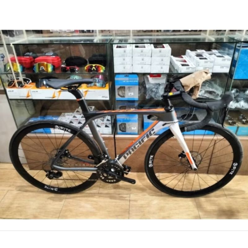 Jual Sepeda Balap Road Bike Pasific Whizz Whiz Carbon Karbon Shimano ...