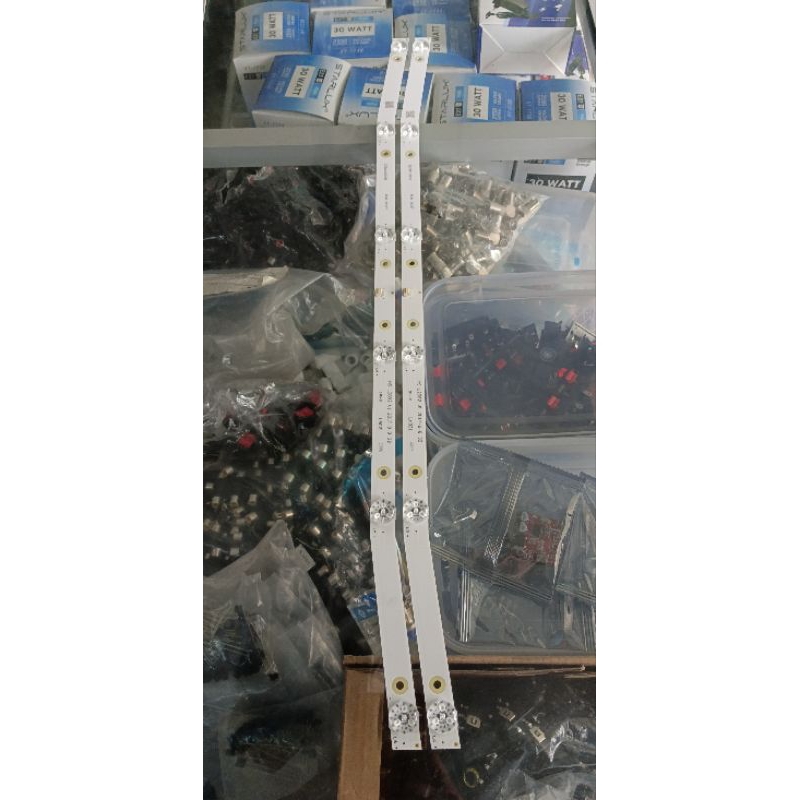Jual BACKLIGHT TV LED UNIVERSAL 32 INCH 6KANCING 6VOL PANJANG 58CM ...