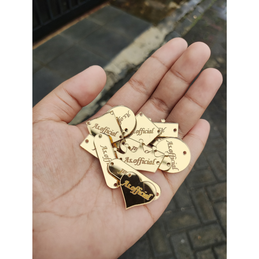 Jual Label Akrilik Gold / Label Merk / Akrilik / Label Akrilik custom ...