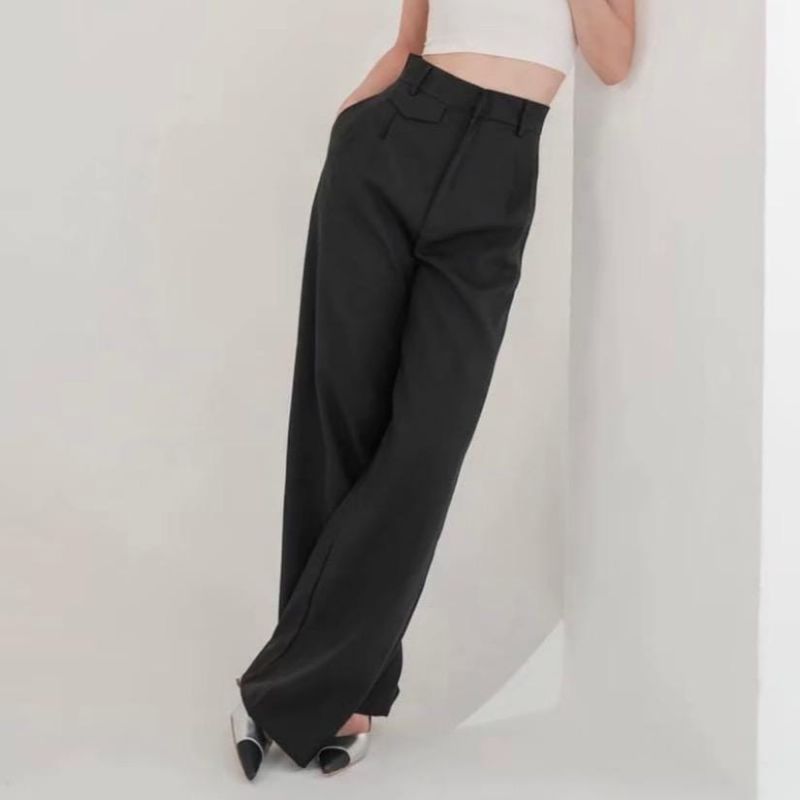 Lezbiyenlar kokraklarini sut bilan sorishadi