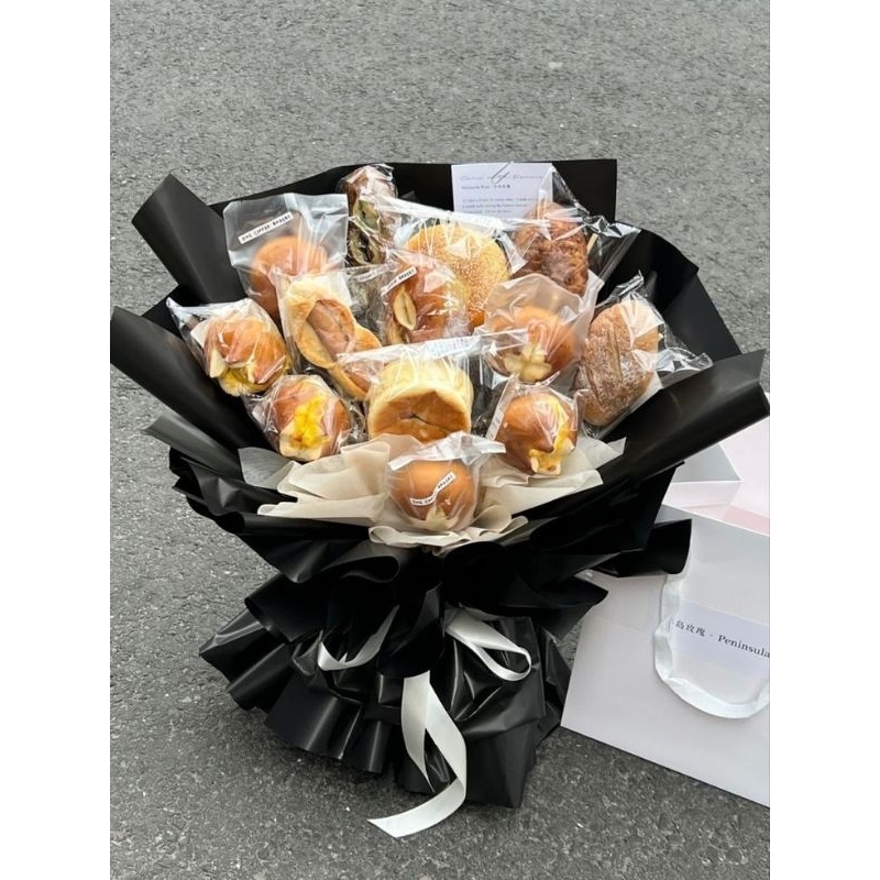 Jual the bread bouquets bucket buket roti lucu siap pakai dan kirim ...