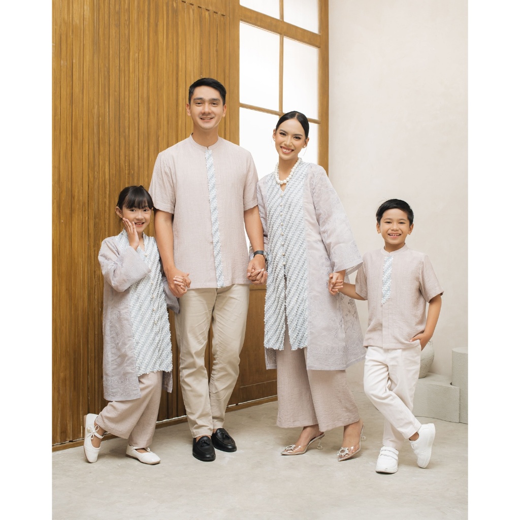 Jual Akari Set - Family Set Raya Collection in Medium Grey | Shopee ...