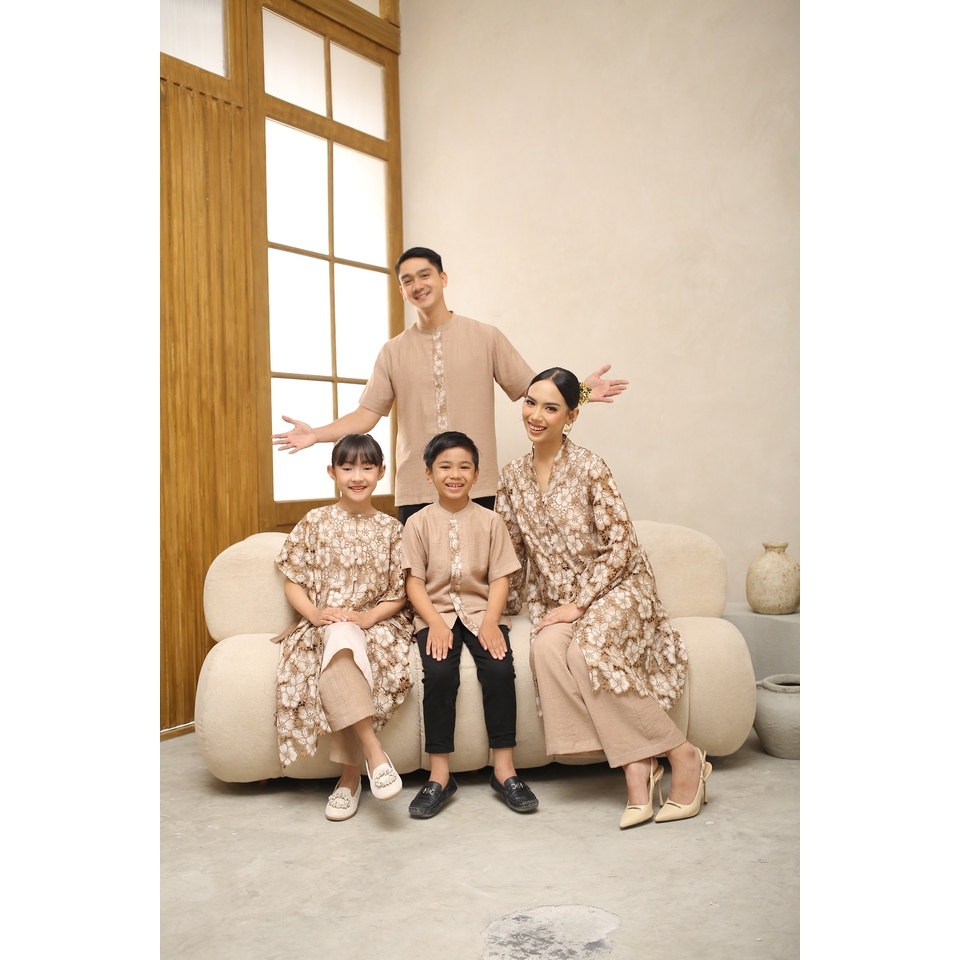 Jual Dhara Set - Family Set Raya Collection in Ivory Caramel | Shopee ...