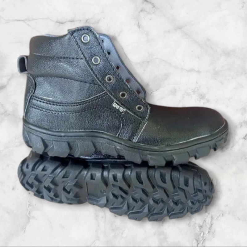 Jual sepatu safety ujung besi sepatu kerja | Shopee Indonesia