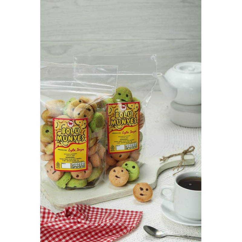 Jual BOLU MUNYES/KELEMBEN SENYUM OLEH-OLEH KHAS BANYUWANGI | Shopee ...