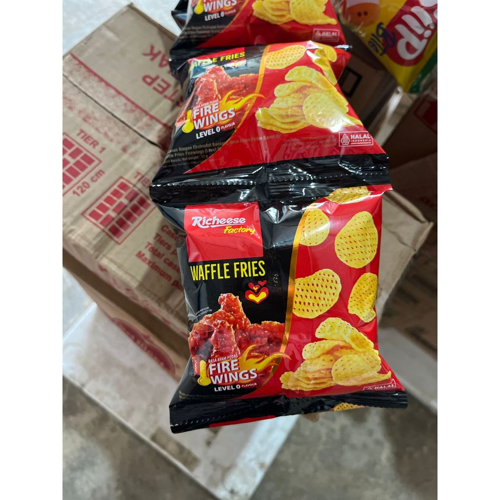 Jual Richeese Factory Waffle Fries Fire Wings 12Gr | Shopee Indonesia