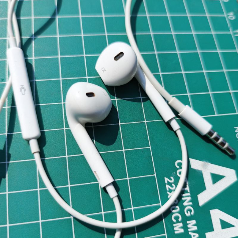 Jual Earpods apple iphone A1748 original second original ex USA
