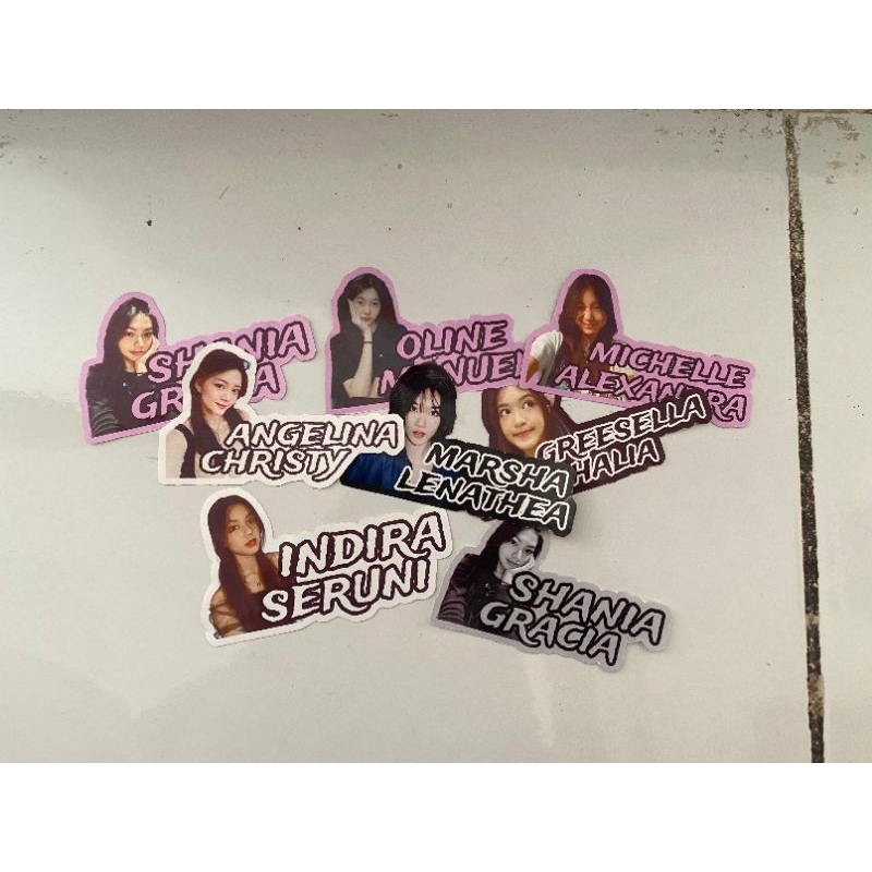 Jual STIKER JKT48 BAHAN GLOSSY | Shopee Indonesia
